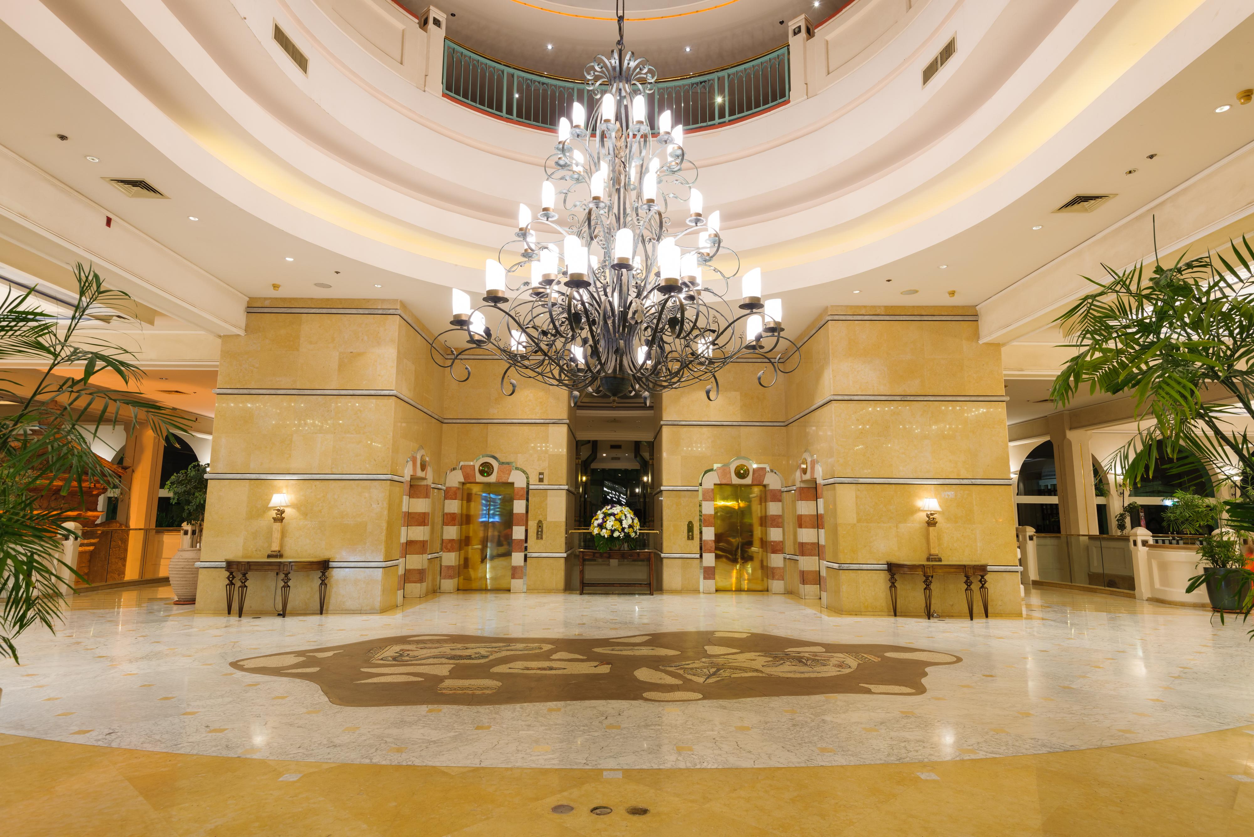 Herods Palace & A Premium Collection By Fattal 5*